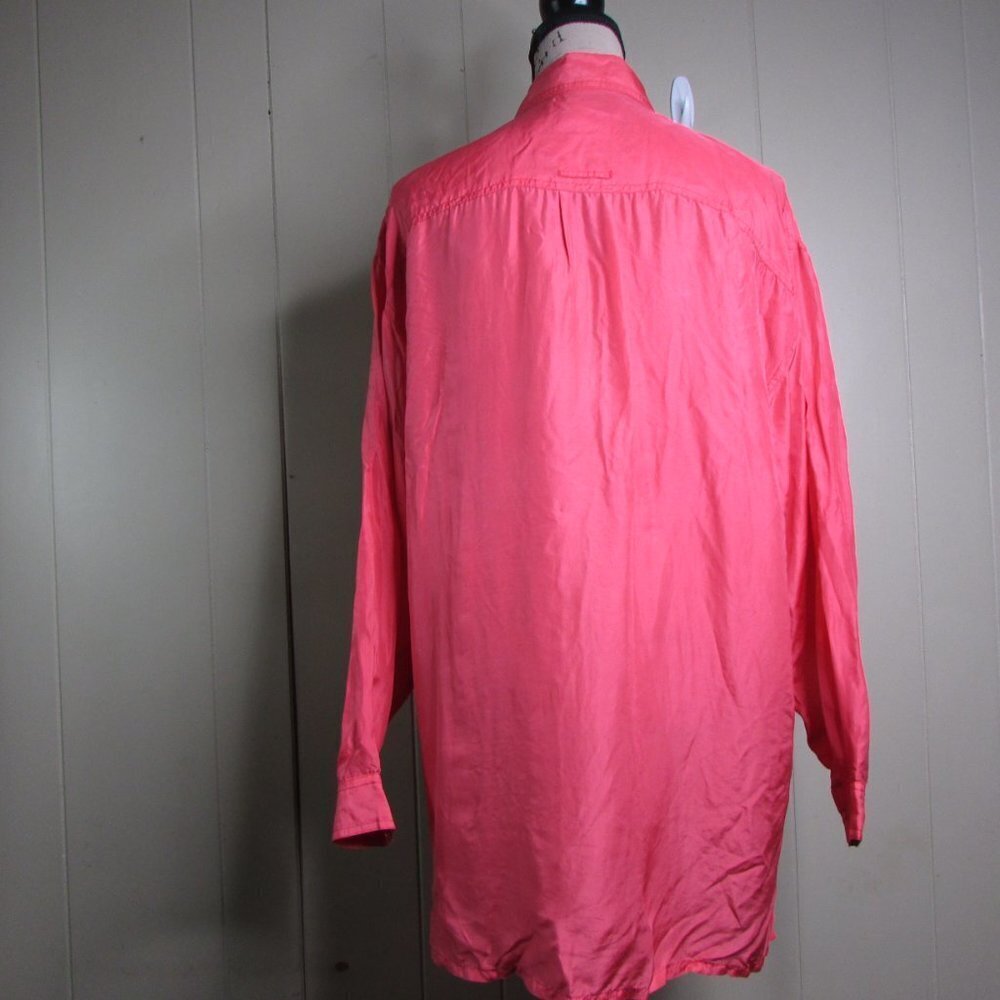 Kate Howard Blouse Shirt M Button Up Coral Silk - Picture 10 of 14
